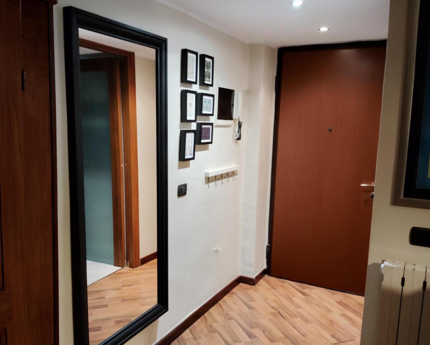 Vfh Stylish Boutique Apartment-City Center Milão Exterior foto
